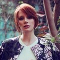 Bryce Dallas Howard Berpose untuk Majalah Online Who What Wear Edisi Juni 2015