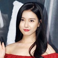 Kim So Eun Berperan Sebagai Lee Myeong Hee dan Hye Ryeong