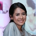 Maudy Ayunda Raih Multi Platinum untuk Album 'Moments'