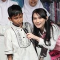 Melody JKT48 Bersama Anak-Anak Panti Asuhan Yayasan Pazki