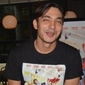 Abimana Aryasatya Hadiri Peluncuran Poster Film 'Negeri Van Oranje'
