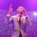 Rio Febrian Bawakan Lagu-Lagu Andalan di Konser 'Love 15 Rio'