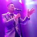 Penampilan Rio Febrian di Konser 'Love 15 Rio'