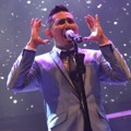 Rio Febrian di Konser 'Love 15 Rio'