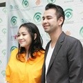 Nagita Slavina dan Raffi Ahmad Memberikan Keterangan Kepada Pers