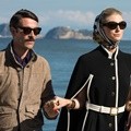 Luca Calvani dan Elizabeth Debicki di Film 'The Man from U.N.C.L.E.'