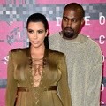 Kim Kardashian Datang Bersama Kanye West