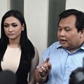 Amel Alvi Didampingi Pengacara Minola Sebayang