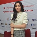 Isyana Sarasvati Ditemui di Indonesia Jazz Festival 2015 Hari ke-2