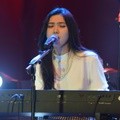 Isyana Sarasvati Tampil di Indonesia Jazz Festival 2015 Hari ke-2