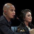 Ahmad Dhani dan Rossa di Malam Final X Factor Indonesia Season 2