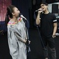 Rossa dan Afgan Latihan Vokal di Studio Erwin Gutawa