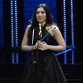 Isyana Sarasvati Raih 2 Penghargaan AMI 2015