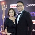 Cynthia Lamusu Bersama Surya Saputra Hadir di AMI Awards ke-18