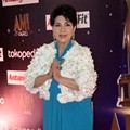 Titiek Puspa Hadir di AMI Awards ke-18