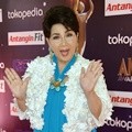 Titiek Puspa Hadir di AMI Awards ke-18