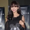 Glenca Chysara Hadir di Konferensi Pers Film 'Dihantui Guna-Guna'