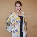 Rianti Cartwright di Press Conference Launching Biskuit Julie's