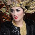 Hiara Cleopatra Launching Koleksi Emas 'Spirit of Gold'