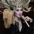 Hiara Cleopatra Launching Koleksi Emas 'Spirit of Gold'