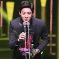 Chanyeol EXO Raih Piala Best New Actor