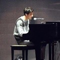 Chanyeol EXO Bawakan Lagu 'All of Me'