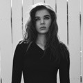Hailee Steinfeld di Majalah Wonderland Edisi Agustus 2015