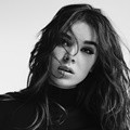 Hailee Steinfeld di Majalah Wonderland Edisi Agustus 2015
