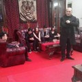 Keluarga Agra Saat Berkumpul
