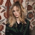 Suki Waterhouse di Majalah Vogue Edisi September 2015