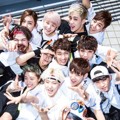 Seventeen di Pemotretan Promosi Album Debut '17 Carat'