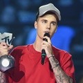 Justin Bieber Mendominasi MTV EMAs 2015