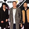 Eric Nally, Macklemore dan Ryan Lewis Hadiri MTV EMAs 2015