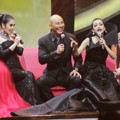 Syahrini, Deddy Corbuzier, Julia Perez dan Ayu Ting Ting di Silet Awards 2015