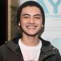 Naufal Azhar di Premiere Film 'Ayah Menyayangi Tanpa Akhir'