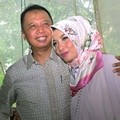 Arzeti Bilbina Didampingi Aditya Setiawan Gelar Konferensi Pers