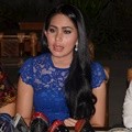 Kartika Putri Didampingi Pengacara Lidya Wongsonegoro dan Brian Praneda