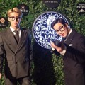 Sehun dan Suho EXO Hadir Kenakan Kostum Film 'Kingsman: The Secret Service'
