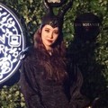 Seohyun Girls' Generation Hadir Kenakan Kostum Maleficent