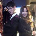 Harry Potter Chen dan Hermione Yeri Berfoto Bersama