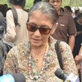 Jajang C. Noer Ditemui di TPU Jeruk Purut