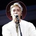 Penampilan Jonghyun di Konser 'THE STORY by JONGHYUN'
