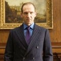 Ralph Fiennes Sebagai M