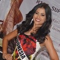 Gresya Amanda di Konferensi Pers Miss Supranational 2015