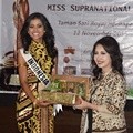 Gresya Amanda di Konferensi Pers Miss Supranational 2015