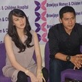 Donita dan Adi Nugroho Ditemui di RS Ibu dan Anak Brawijaya