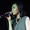 Rini Wulandari Menyapa Penonton
