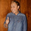 Azis Gagap di Konferensi Pers Program Baru Trans7