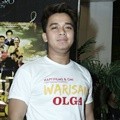 Billy Syahputra Hadiri Press Screening Film 'Warisan Olga'