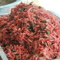 Lawar, Makanan Khas Bali Ini Mengandung Darah Babi Segar